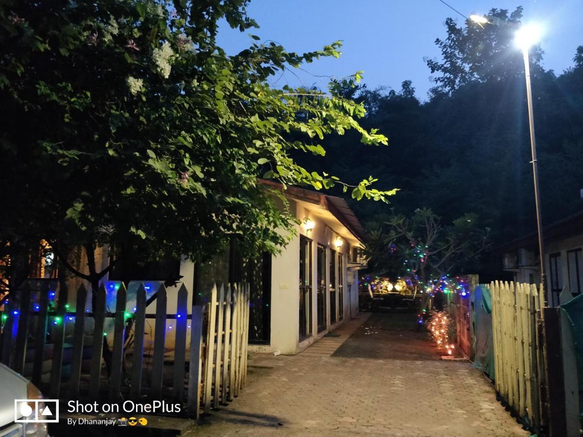 Chalet Casa Amor, Perfect Home Amidst Tranquility Karjat Exteriér fotografie